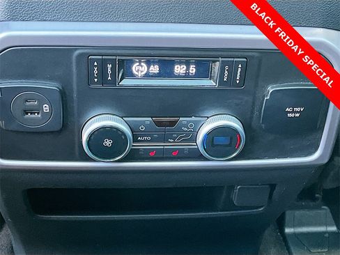 Used 2021 Ford Expedition Platinum image 27