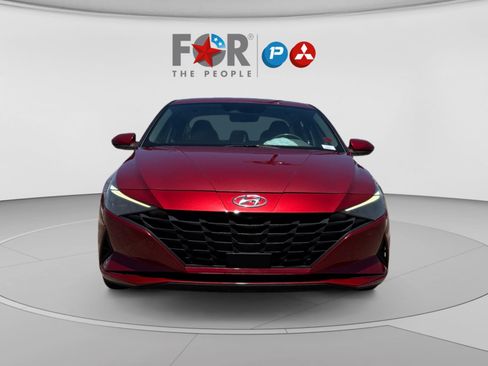 Used 2023 Hyundai Elantra SEL w/ Convenience Package FWD image 8