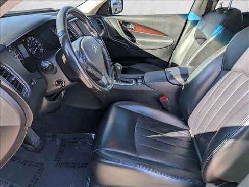 Used 2015 INFINITI QX50 Journey w/ Premium Package image 11