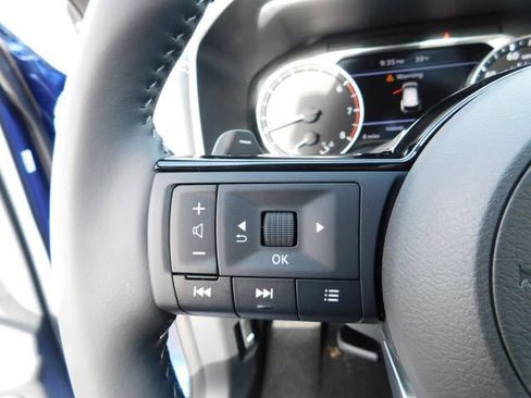 Used 2021 Nissan Rogue SV w/ Premium Package FWD image 15