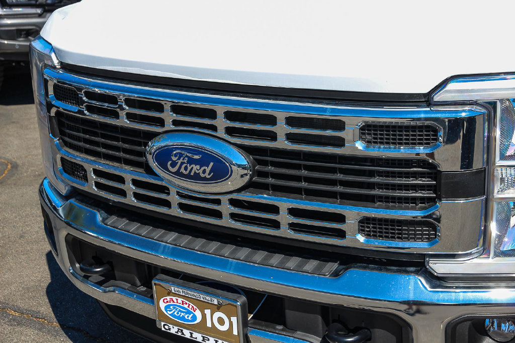 New 2025 Ford F350 XL w/ XL Chrome Package RWD image 10