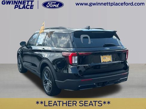Certified 2025 Ford Explorer ST-Line w/ Premium Package RWD image 8