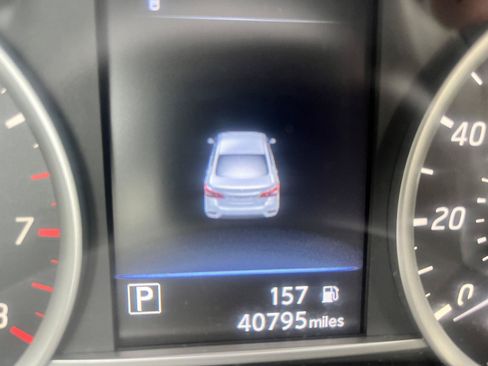 Used 2019 Nissan Sentra SV FWD image 17