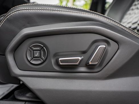 Used 2024 Lamborghini Urus S AWD/4WD image 22