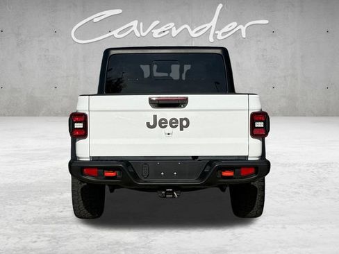 Used 2024 Jeep Gladiator Mojave w/ Convenience Group AWD/4WD image 15