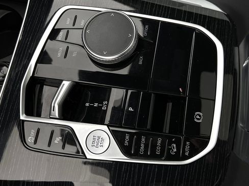 Certified 2024 BMW X5 xDrive40i w/ M Sport Package image 21