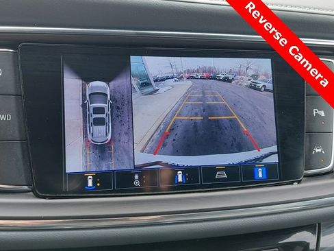 Used 2024 Buick Enclave Premium image 13