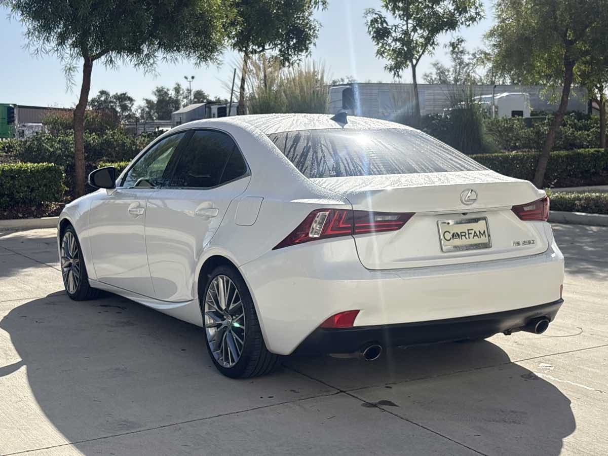 Used 2015 Lexus IS 250 w/ Navigation System Package RWD image 5