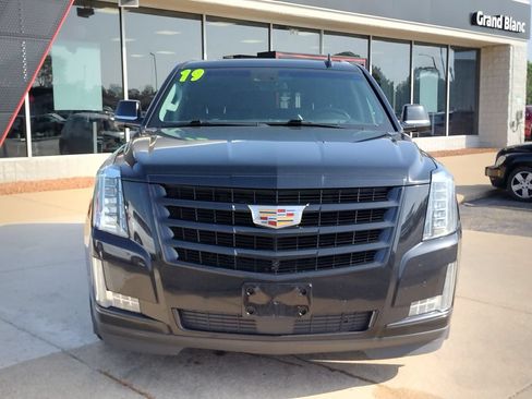 Used 2019 Cadillac Escalade Premium Luxury w/ Escalade Sport Edition AWD/4WD image 2