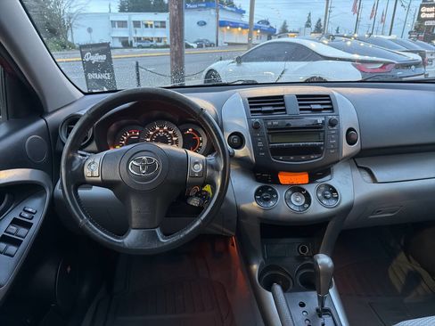 Used 2007 Toyota RAV4 Limited image 26
