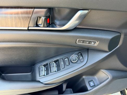 Used 2022 Honda Accord EX-L image 10