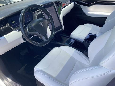 Used 2018 Tesla Model X 100D AWD/4WD image 17