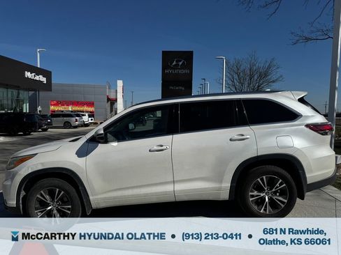 Used 2016 Toyota Highlander XLE image 14