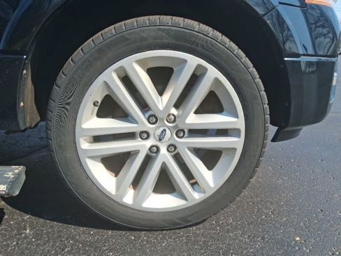 Used 2016 Ford Expedition Platinum AWD/4WD image 8