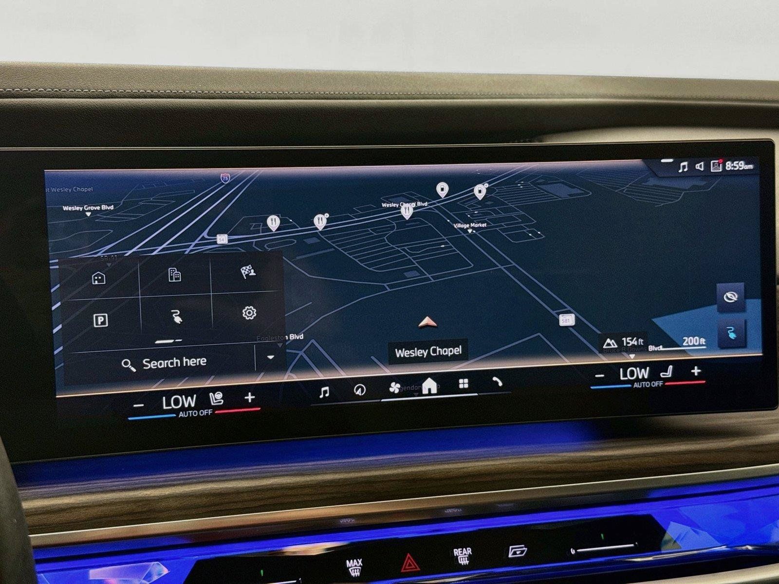 Used 2023 BMW i7 xDrive60 w/ Executive Package 2 AWD/4WD image 18
