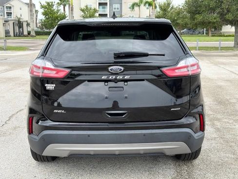 Used 2024 Ford Edge SEL AWD/4WD image 4