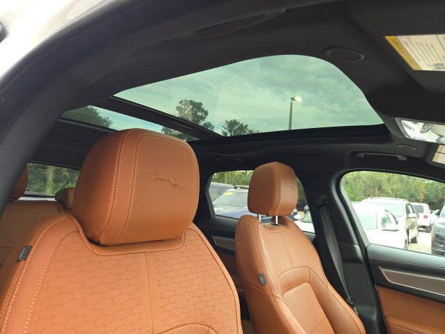 Used 2026 Jaguar F-PACE R-Dynamic S AWD/4WD image 13