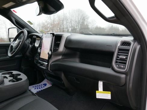 New 2026 RAM 2500 Tradesman AWD/4WD image 11