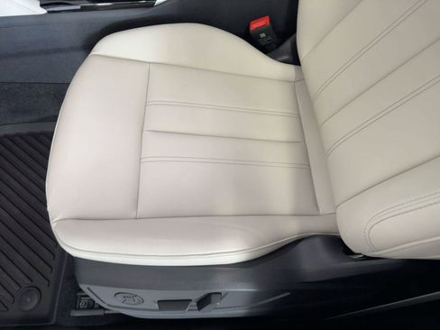 New 2025 Audi Q5 Premium w/ Convenience Package image 14