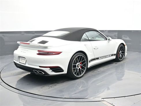Used 2018 Porsche 911 Turbo image 20