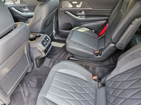Used 2024 Mercedes-Benz GLS 63 AMG 4MATIC image 9