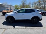 Used 2024 Buick Encore GX Sport Touring image 2
