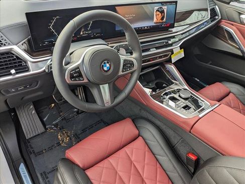 New 2026 BMW X6 xDrive40i image 3