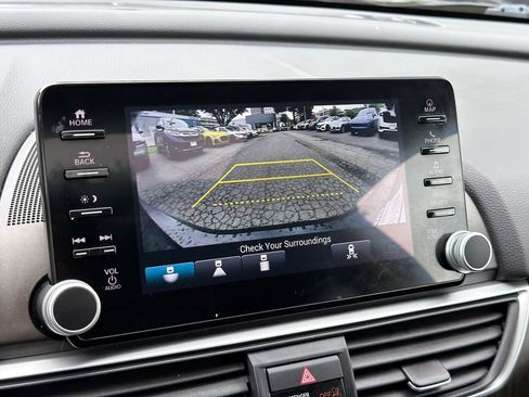 Used 2022 Honda Accord Touring image 24