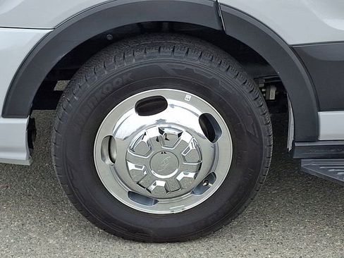 Used 2024 Ford Transit 350 XLT image 26