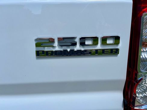 Used 2023 RAM ProMaster 2500 image 9