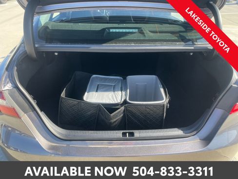 Used 2023 Toyota Camry SE image 14