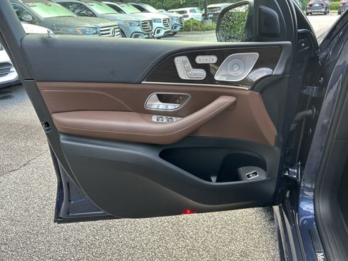 Certified 2025 Mercedes-Benz GLS 450 4MATIC w/ AMG Line Exterior image 18