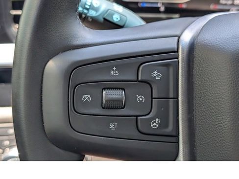 Used 2024 GMC Sierra 1500 SLT image 19