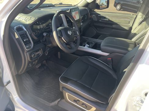 Used 2025 RAM 1500 Laramie w/ Night Edition AWD/4WD image 10