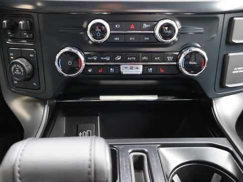 Used 2025 Ford F150 Lariat AWD/4WD image 8