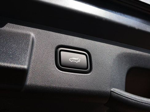 New 2026 Hyundai Tucson Limited image 17