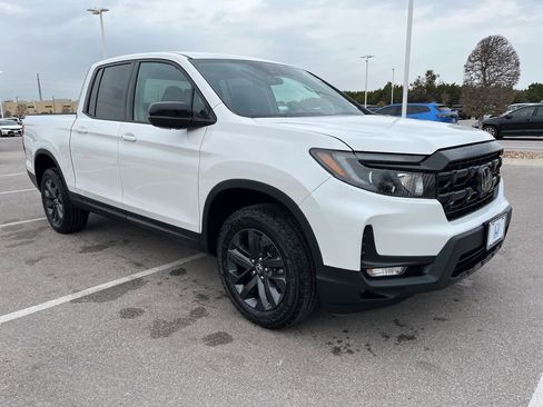 New 2026 Honda Ridgeline Sport image 2
