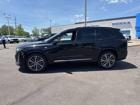 Used 2025 Cadillac XT6 Sport w/ LPO, Floor Liner Package AWD/4WD image 16