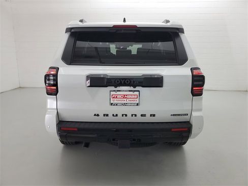 Used 2026 Toyota 4Runner Platinum image 6
