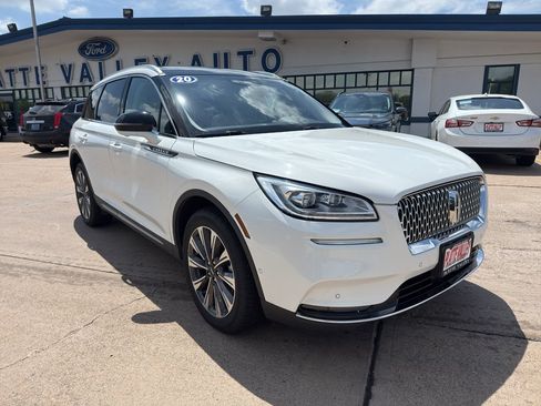 Used 2020 Lincoln Corsair Reserve w/ Equipment Group 201A AWD/4WD image 3