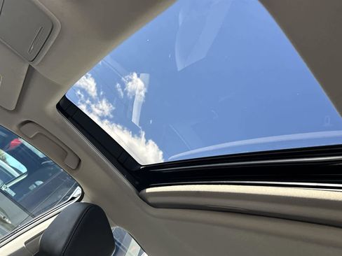 Used 2023 Honda Accord EX-L image 13