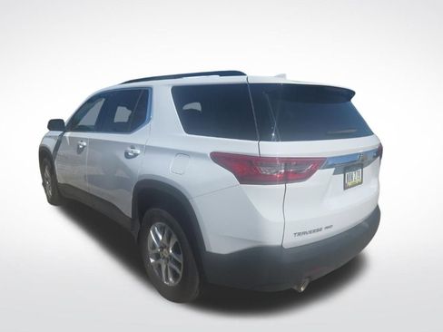 Used 2021 Chevrolet Traverse LT AWD/4WD image 2