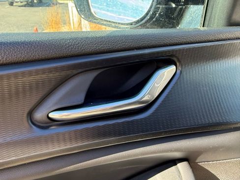 New 2025 Jeep Grand Cherokee Altitude image 14