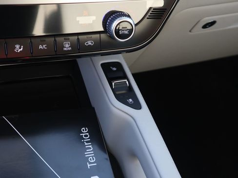 New 2025 Kia Telluride EX image 38