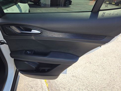Used 2024 Alfa Romeo Stelvio Sprint RWD image 19