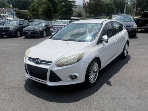 Used 2014 Ford Focus Titanium FWD image 5