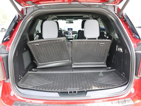 Used 2020 Ford Explorer ST w/ ST Street Pack AWD/4WD image 15