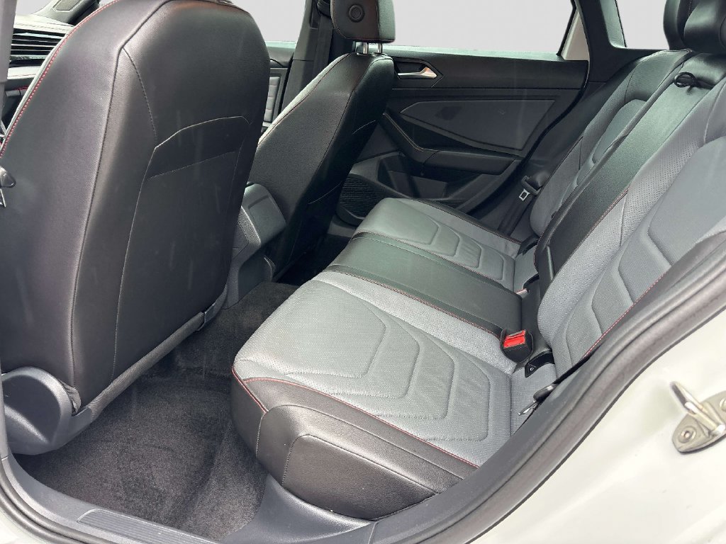 Used 2025 Volkswagen Jetta GLI Autobahn FWD image 10