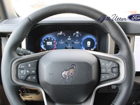 New 2025 Ford Bronco Outer Banks image 17