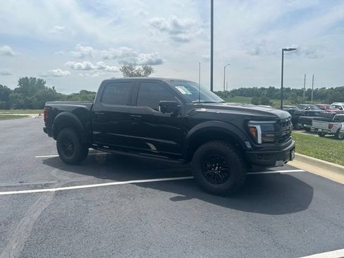 Used 2025 Ford F150 Raptor AWD/4WD image 12